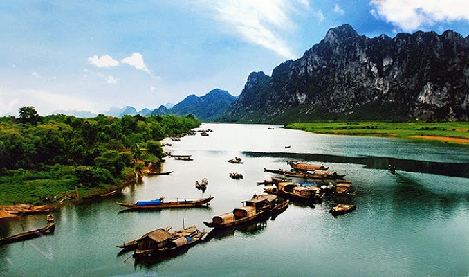 thuyet-minh-dia-diem-du-lich-tinh-quang-binh.jpg