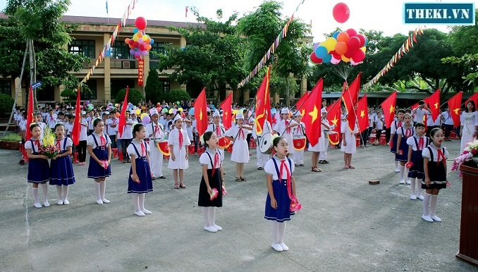 anh-chi-hay-viet-doan-van-khoang-200-chu-trinh-bay-suy-nghi-ve-nghi-thuc-hat-quoc-ca-trong-nha-truong-hien-nay